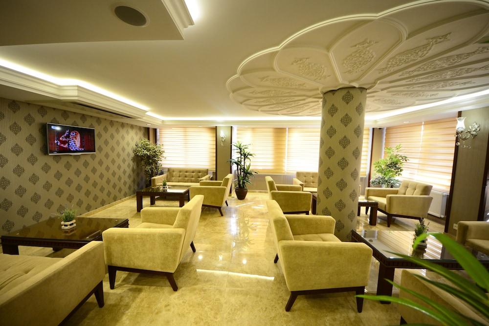 Grand Bazaar Hotel - Lobby Sitting Area