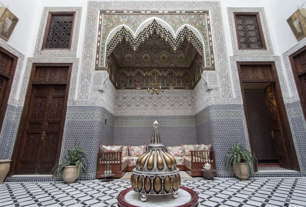 Riad Al Makan - Lobby Sitting Area