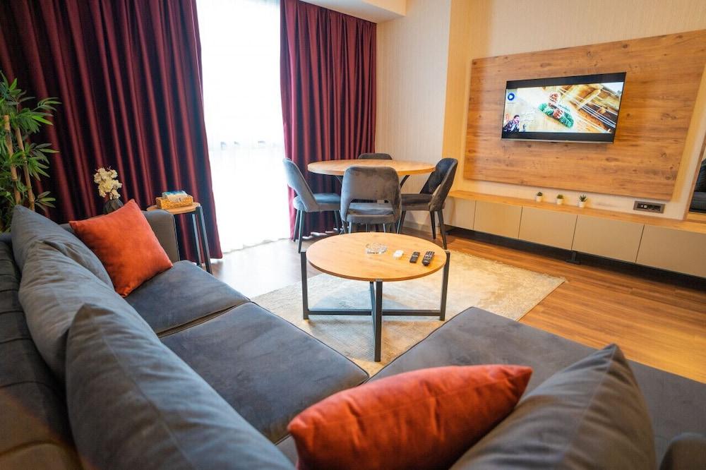 Modern Studio Apartment Near Mall of Istanbul in Istanbul s European Side - Room