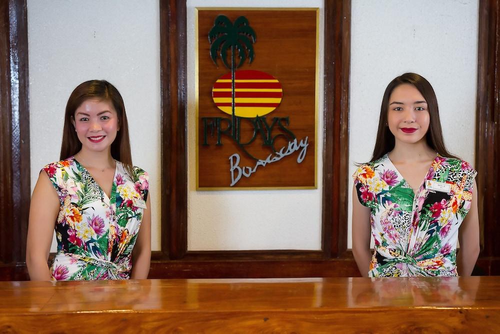 Fridays Boracay Resort - Reception