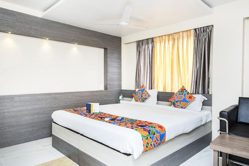 FabHotel Shivangan - Room