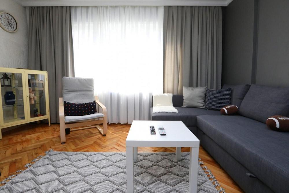 Stylish and Central Flat in Kadikoy - Room