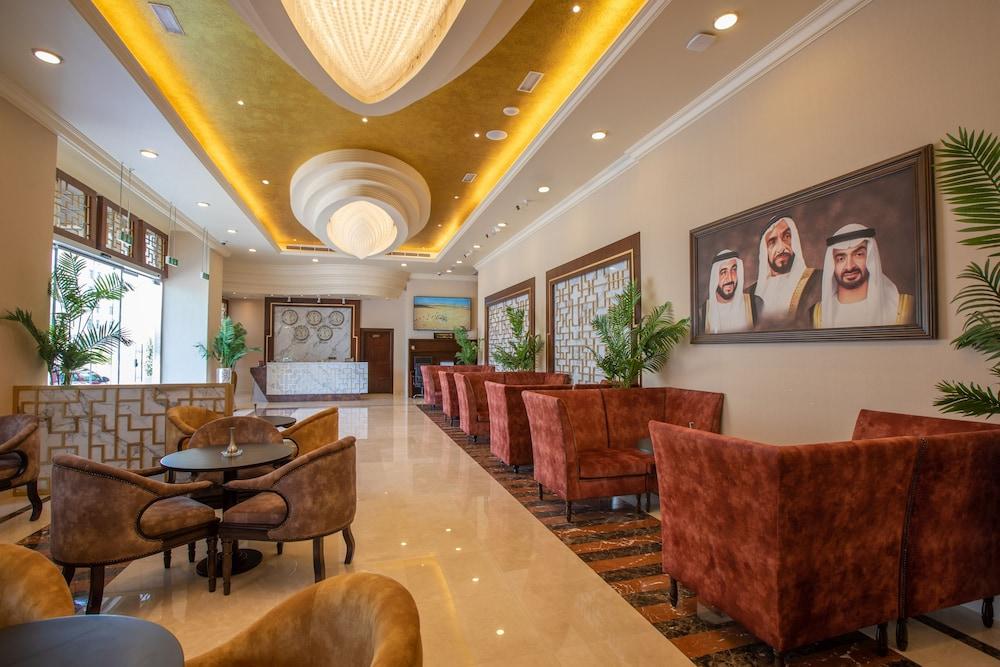 Grand Villaggio Hotel - Lobby Sitting Area