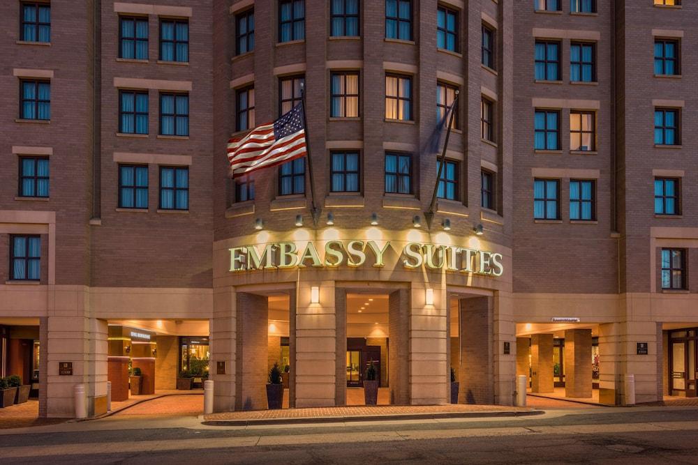Embassy Suites by Hilton Alexandria Old Town - Featured Image