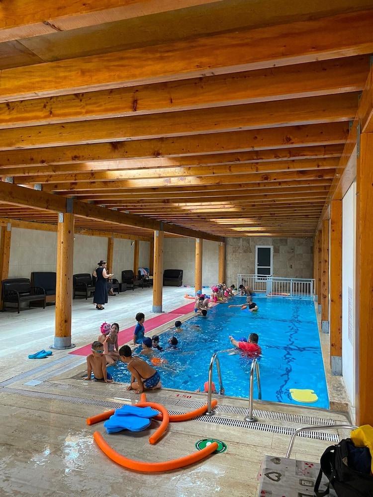 Prima Hotel - Indoor Pool