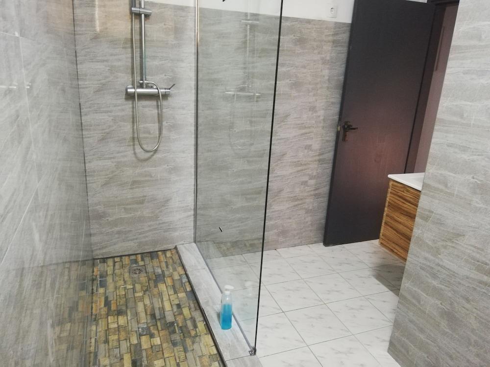 Polana Holiday Apartment - Bathroom