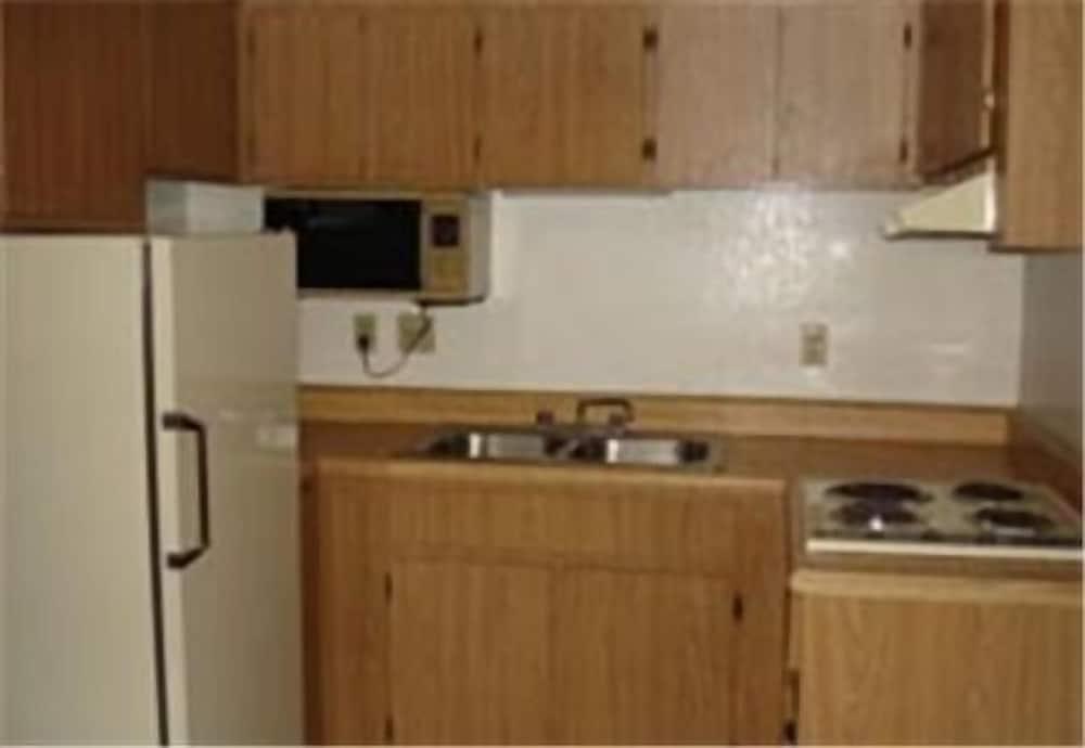 Colonade Motel - Private kitchen