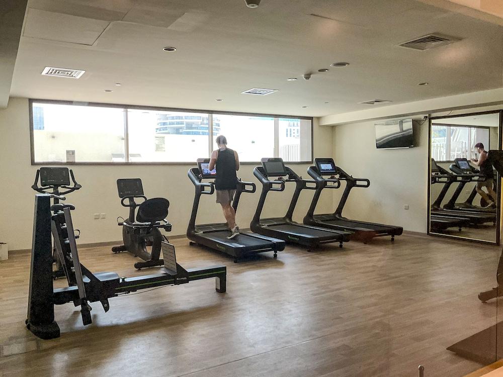 HiGuests - Park view tower - Gym
