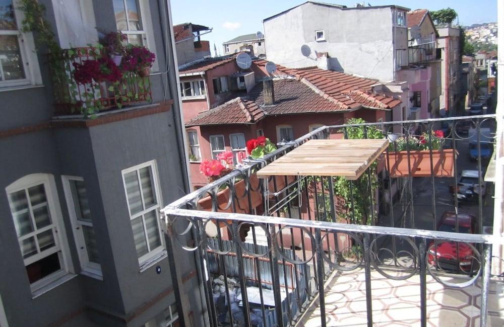 Authentic Room With Balcony in Balat - Featured Image