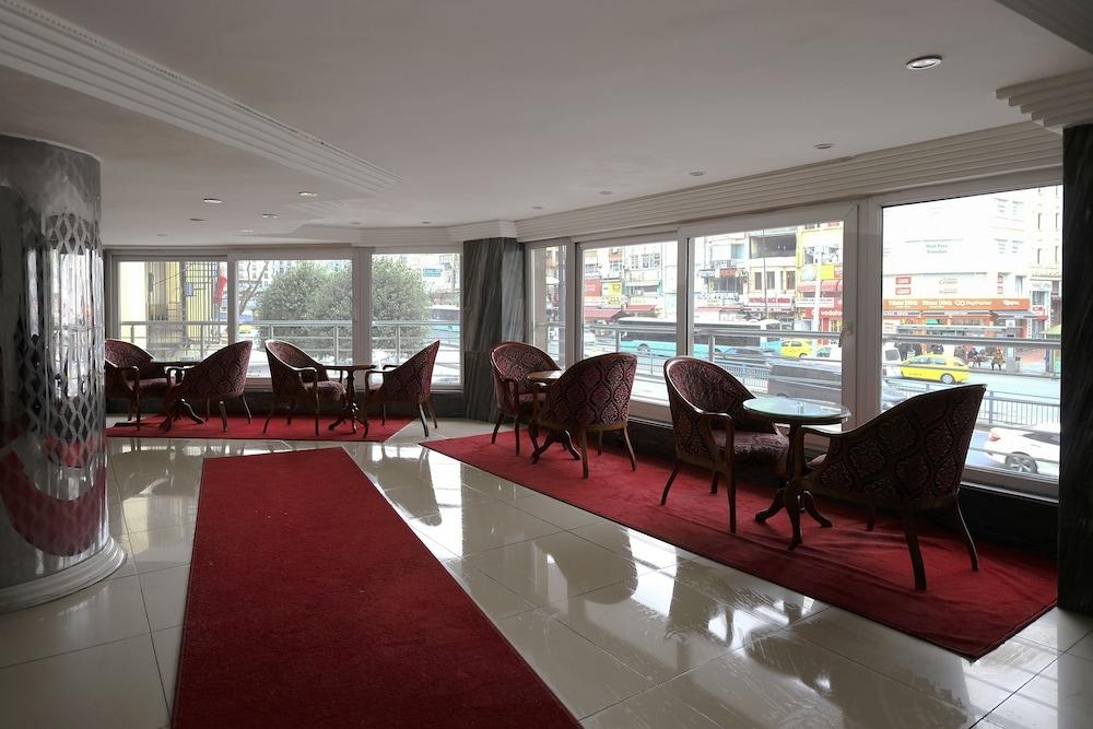 Hotel Ozbek - Lobby Sitting Area