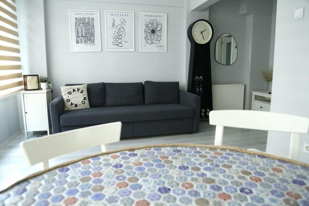 Pleasant and Central Flat in Turkali Besiktas - Featured Image