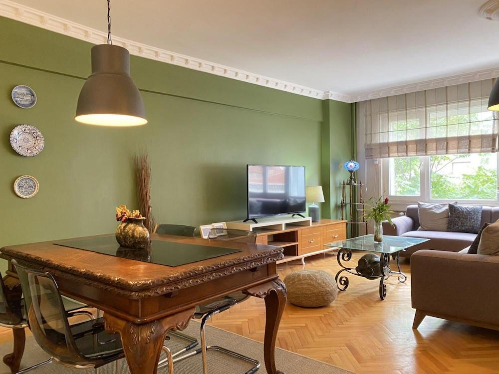 Missafir Gorgeous Flat in the Heart of Beyoglu - Featured Image