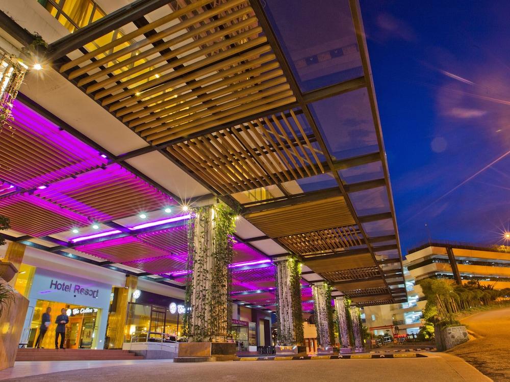 Resorts World Genting - Resort Hotel - Featured Image