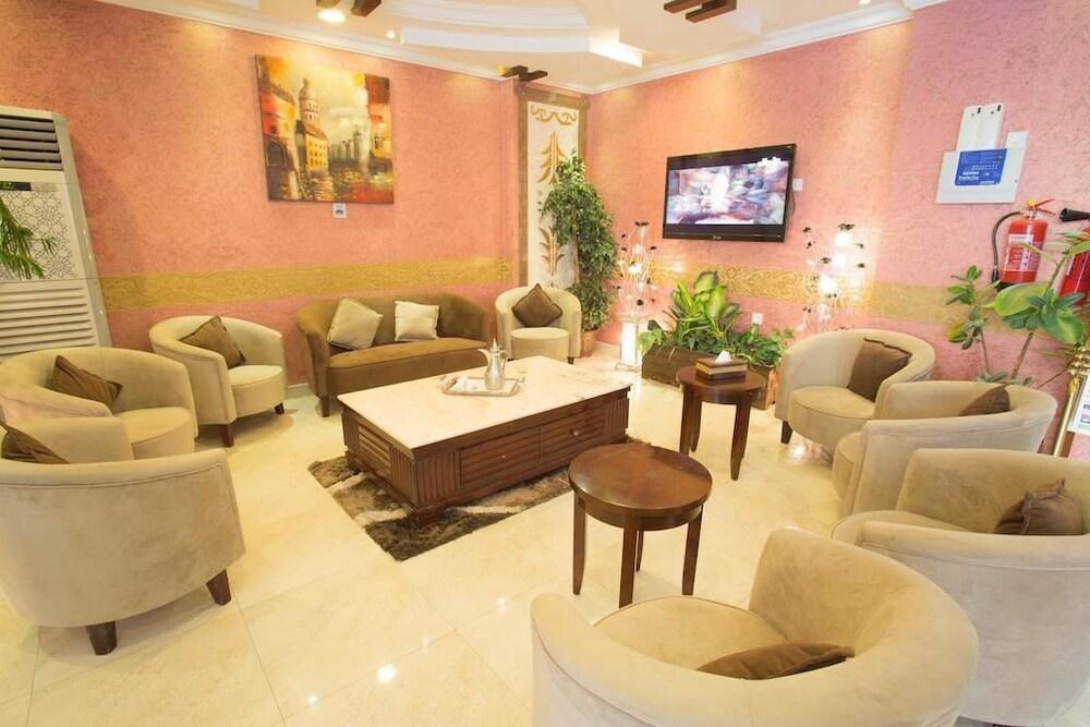 Al Masem Hotel Suite 1 - Lobby Sitting Area
