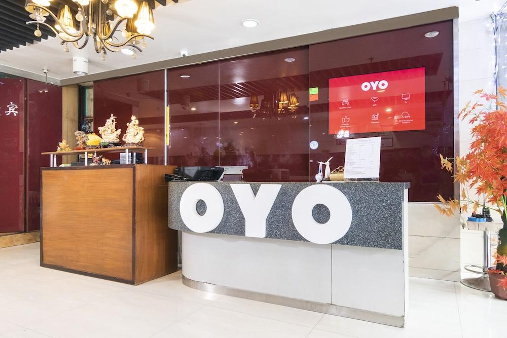 OYO 416 Lucky Hotel - Featured Image