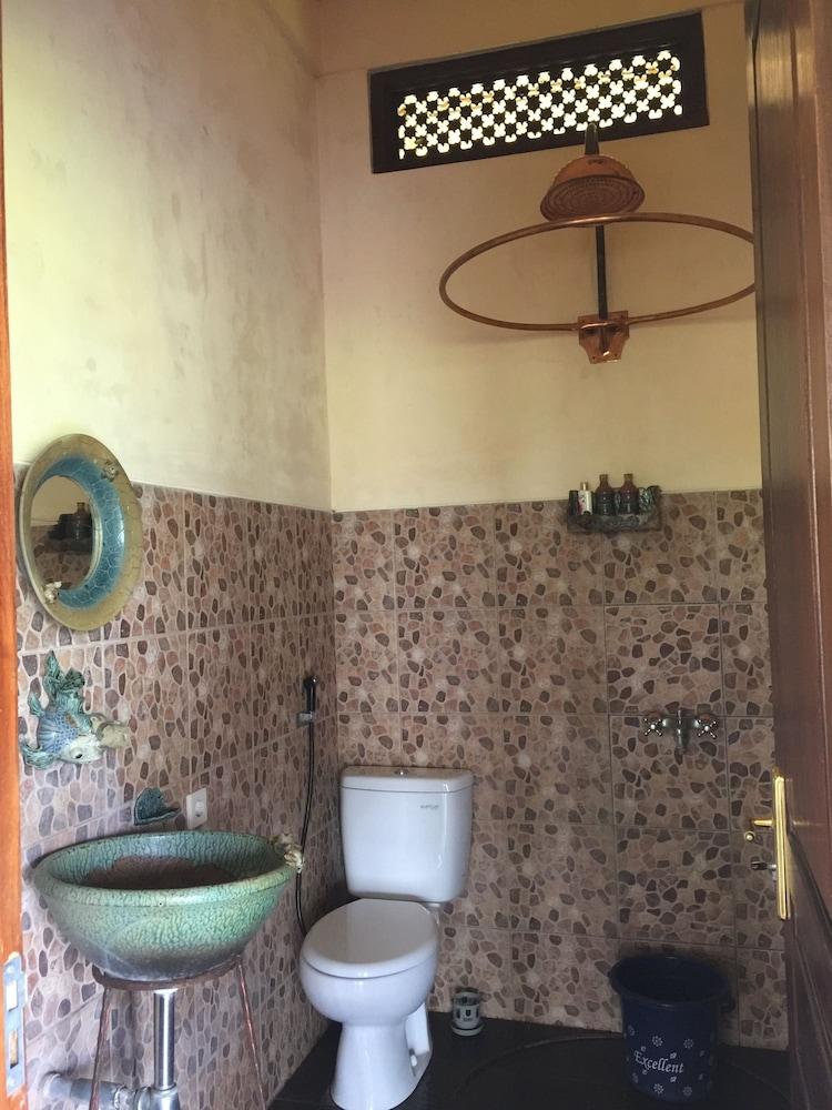 Joglo Java - Bathroom