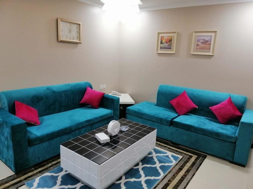 Asalah Al-Shorooq Aparthotel - Room