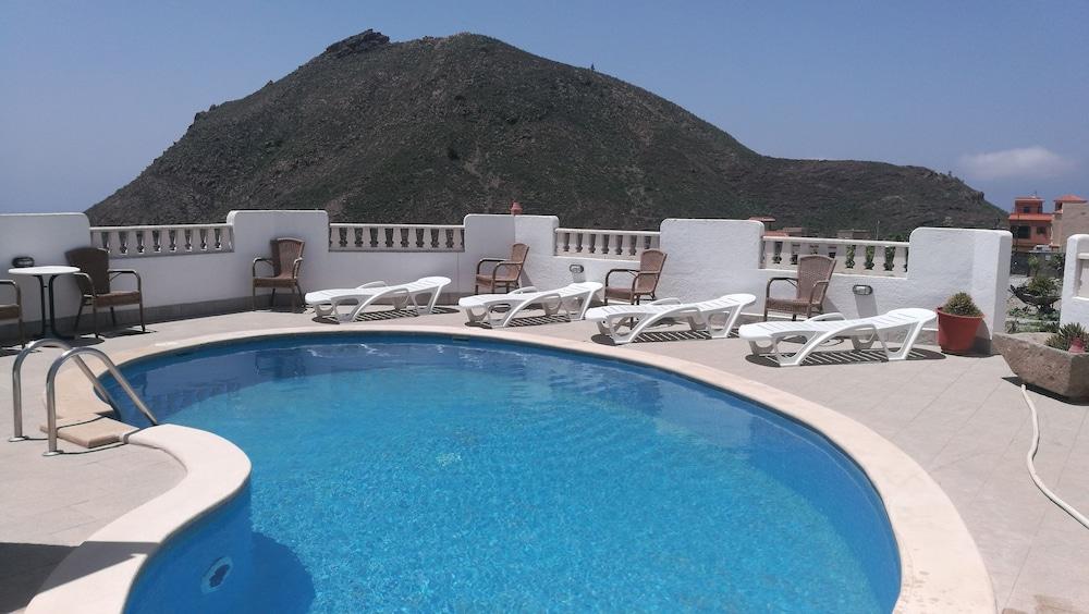 Holiday Home 4 Esquinas - Adults Only - Outdoor Pool