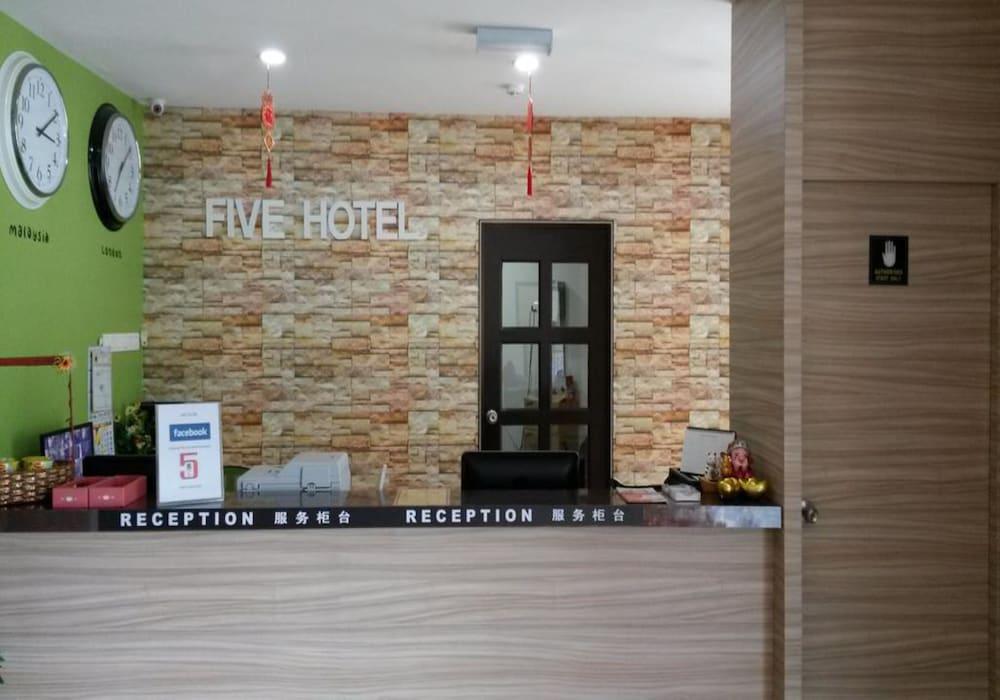 Five Hotel - Reception