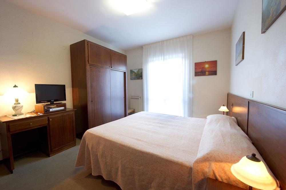 Hotel Candeleto - Room