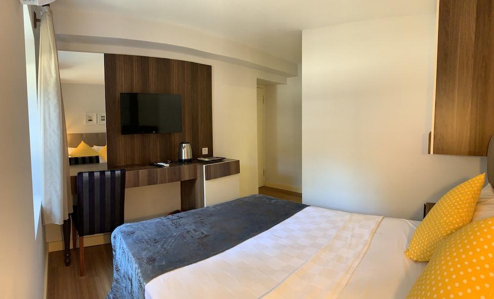 Mono Hotel - Room