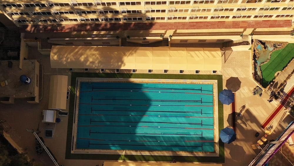شقق وفندق جول النصر - Outdoor Pool