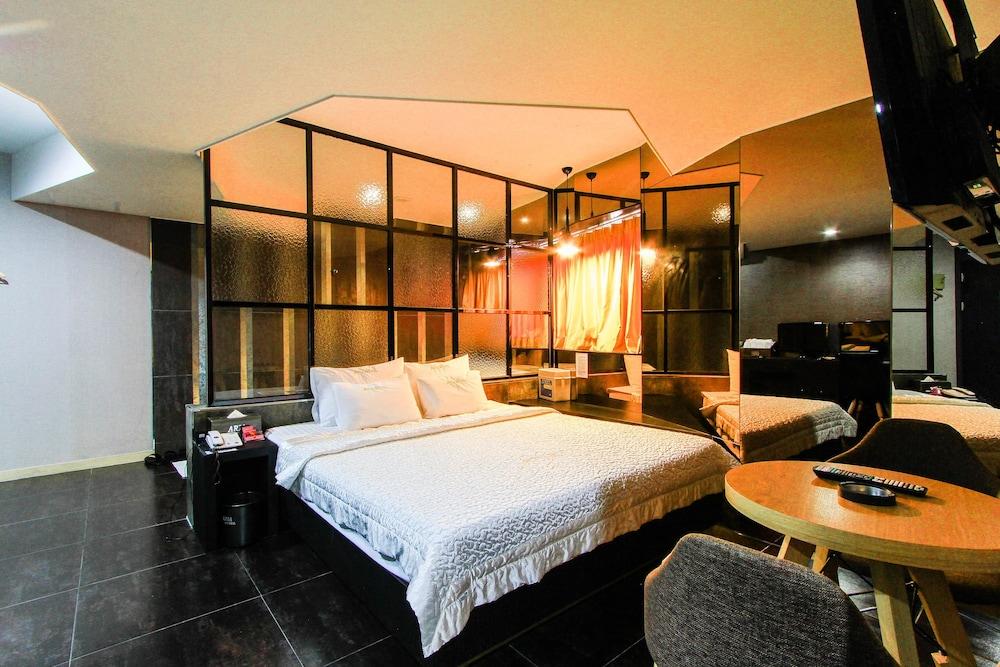Hotel Aria Nampo - Room