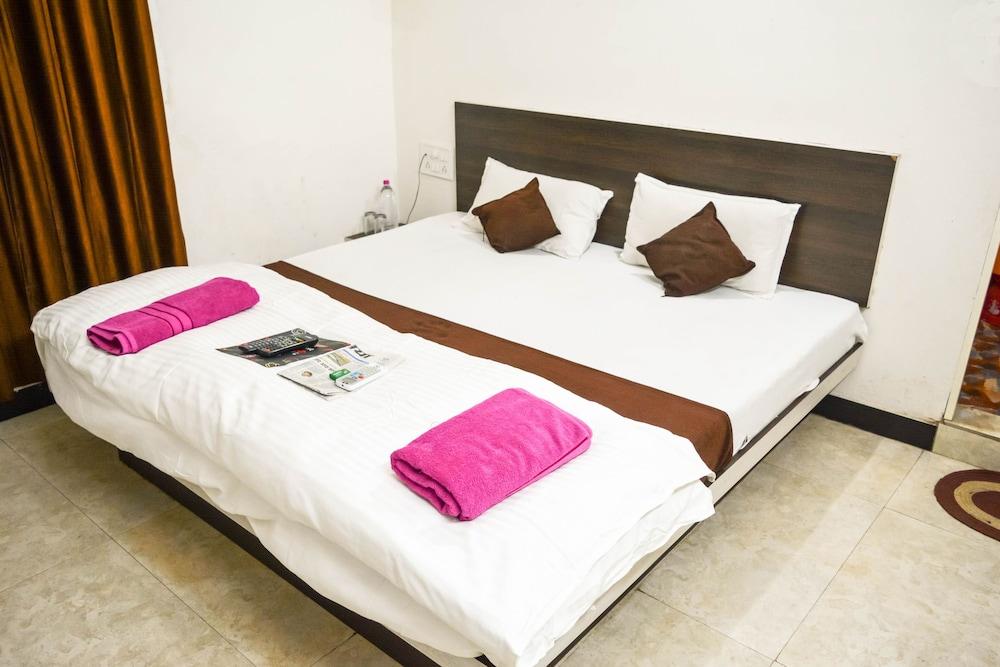 Hotel Bholenath - Room