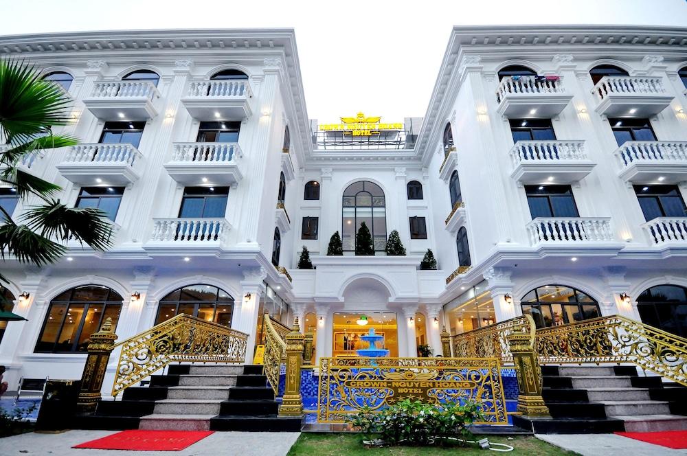 Crown Nguyen Hoang Hotel - Exterior