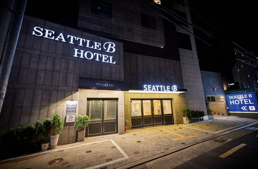 Seattle B Hotel - Featured Image