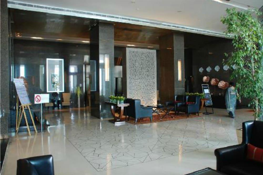 InterContinental Marine Drive Mumbai, an IHG Hotel - Lobby