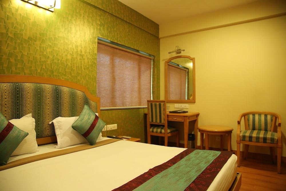 Hotel Sudesh Tower - Room