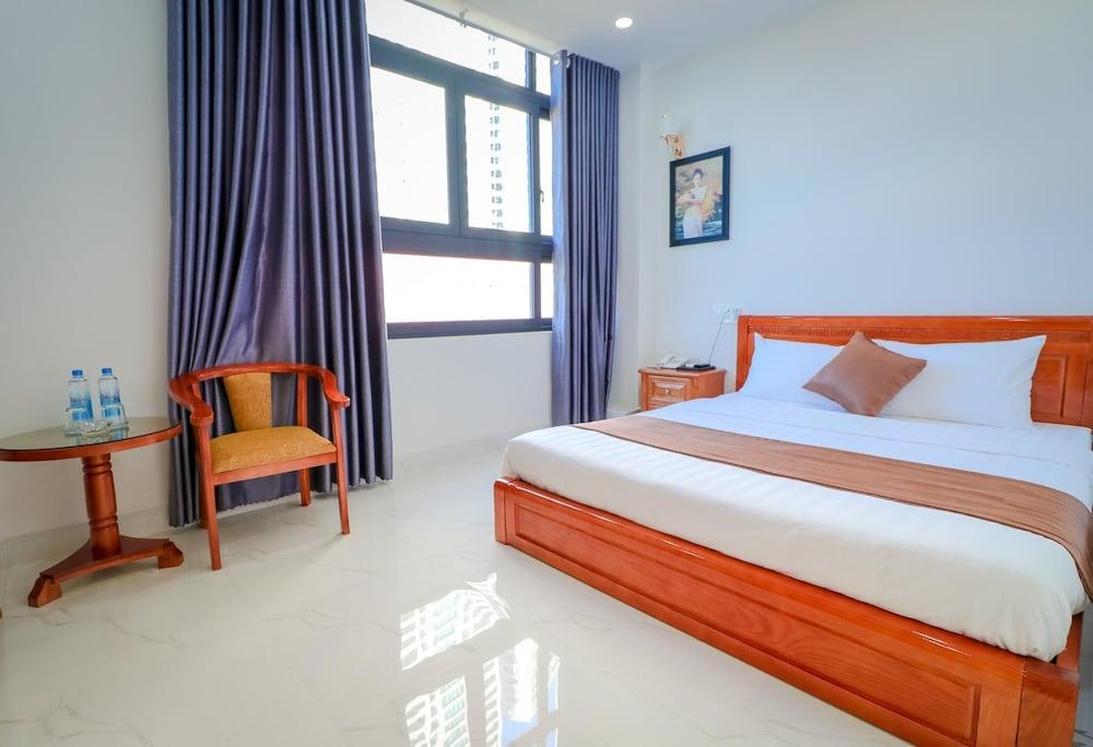 Neva Hotel Nha Trang - Featured Image