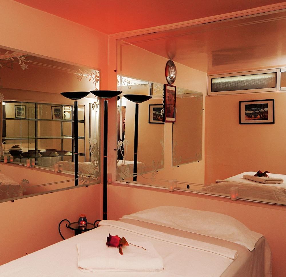 Hôtel Perla - Treatment Room