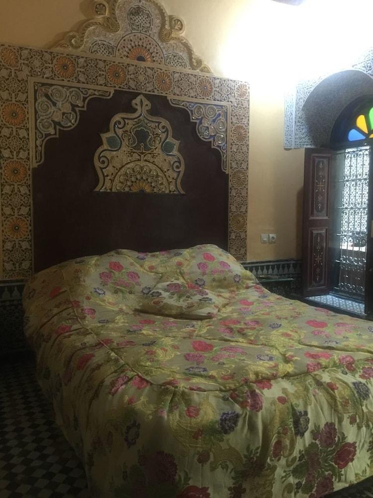 Dar El Karaweiene - Guestroom