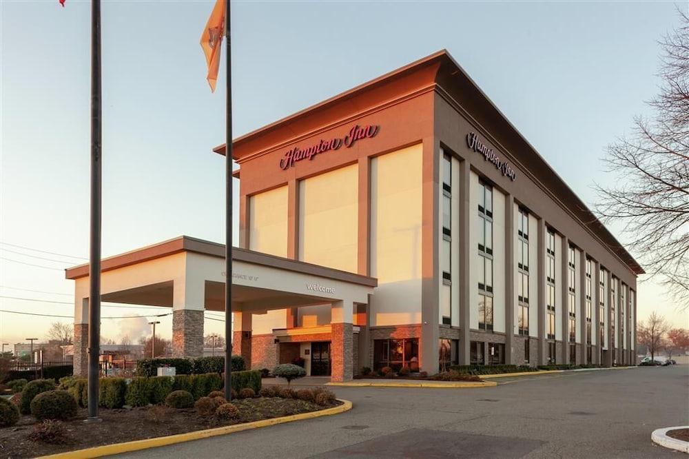 Holiday Inn Express Newark Airport Elizabeth, an IHG Hotel - Exterior