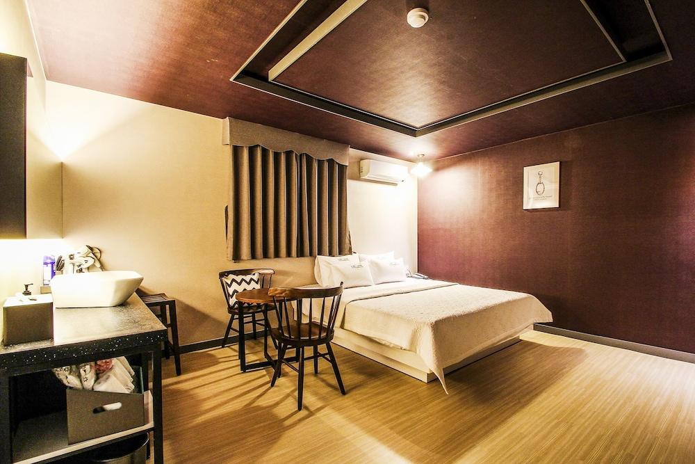 Le Idea Hotel - Room