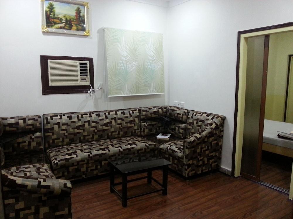 Hotel Akash Ganga - Room