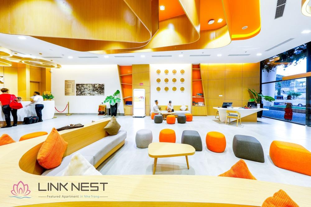 LinkNest Seaview Apartment - Lobby