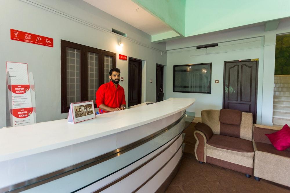 OYO 15598 Cochin Airport Hotel - Reception