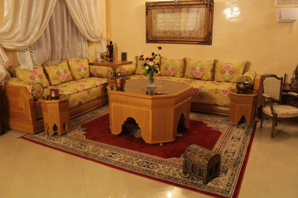 Riad Mimosa - Lobby Sitting Area