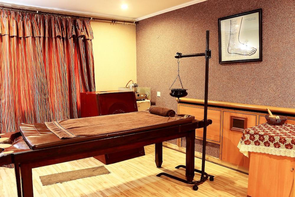 Indismart Hotel - Treatment Room