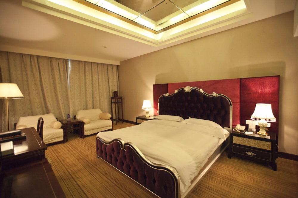YangShuo New Century Hotel - Room