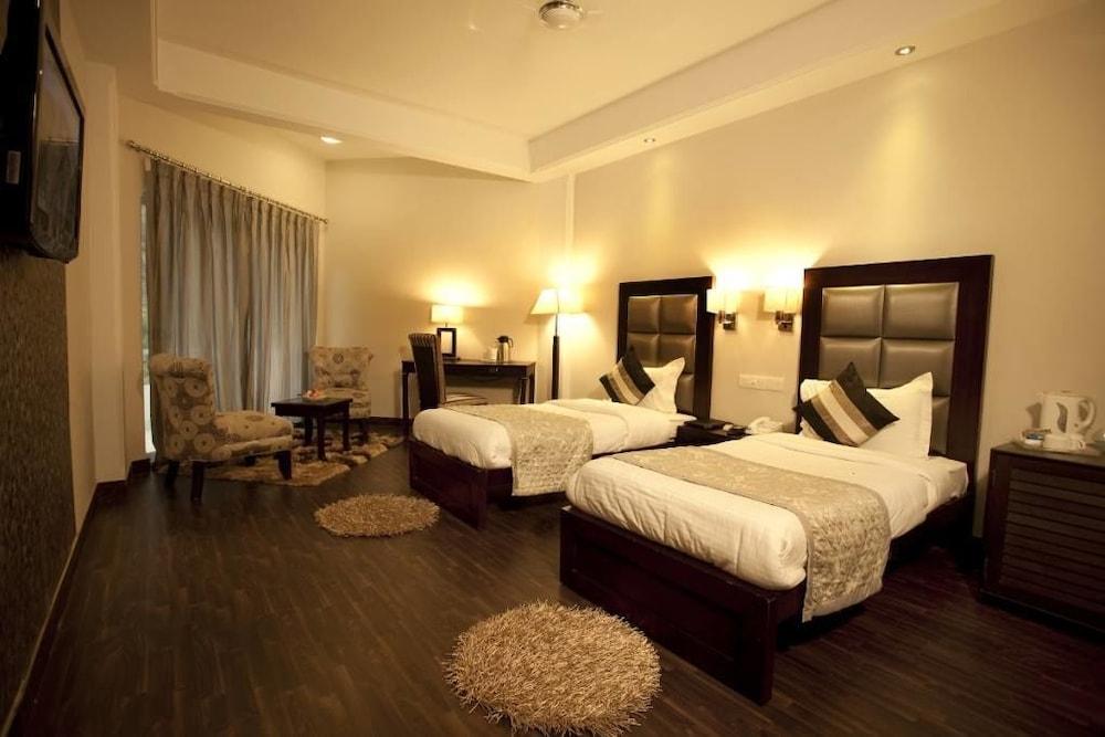 Monal Resort - Room