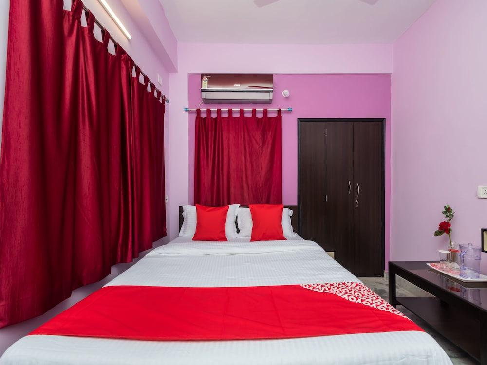 OYO 11379 Jams Guest House - Room