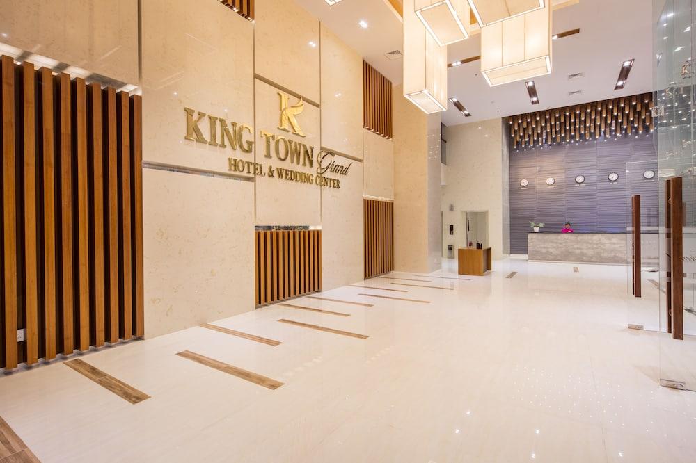 King Town Grand Hotel & Wedding Center - Lobby