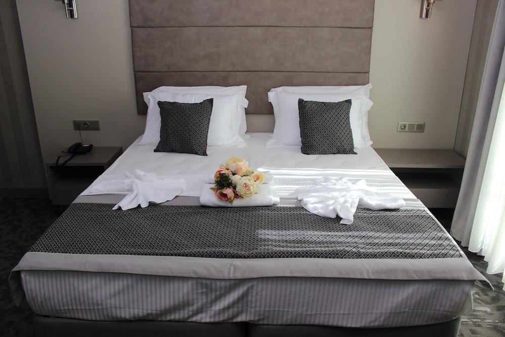 Anka Premium Hotel - Featured Image