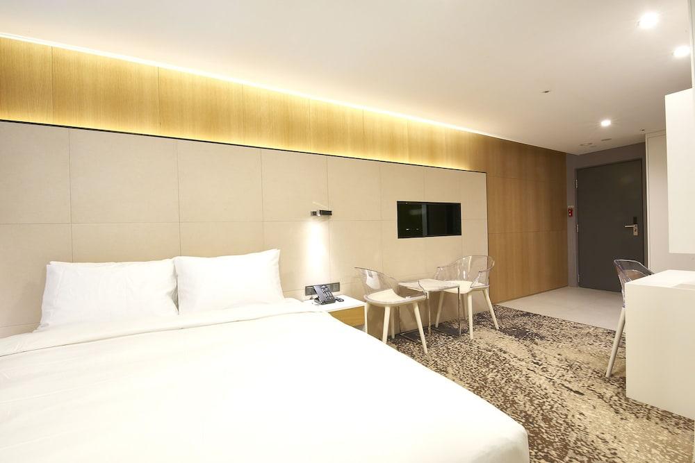 Hotel tt - Room