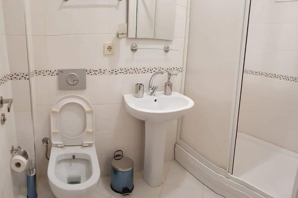 Taksim 21 Cozy Apartments - Bathroom