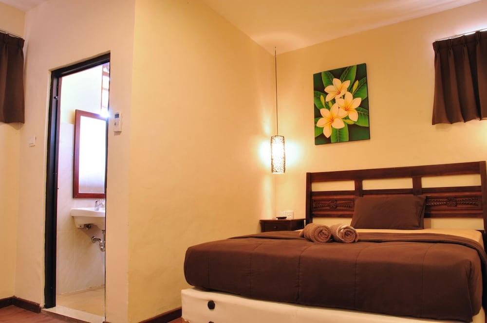 Bemo Corner Guest House - Featured Image
